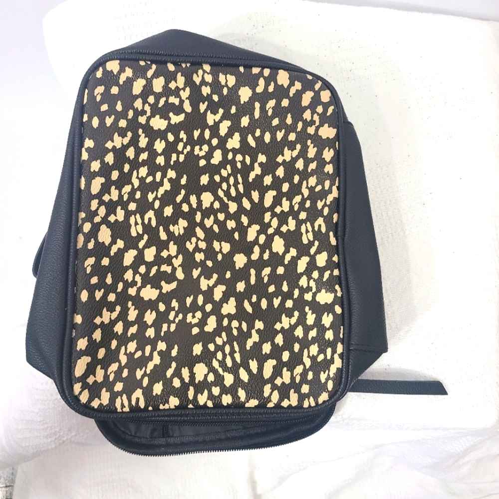 Tender Love + Carry Cosmetic Bag Cheetah Print